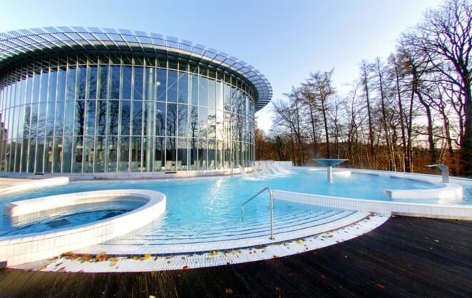Au Grand Pierrot Appartement Spa Buitenkant foto